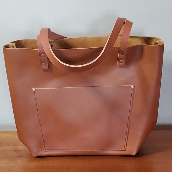 Portland Leather Handbags - Portland Leather large honey tote with tan handles NWOT